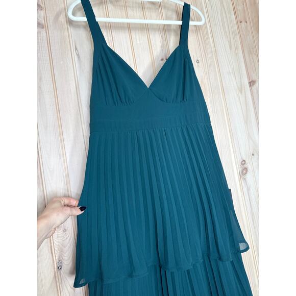 NWT Lulus Luxe Perfection Emerald Green Pleated Tiered Backless Maxi Dress Sz XL - Picture 4 of 9